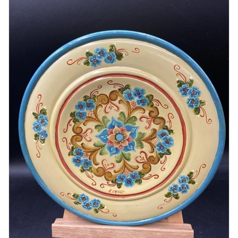 Norwegian ROSEMALING 10" Wood Plate Signed L Stewart - Picture 6 of 6